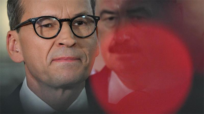 Polens größte Oppositionspartei zerbricht Polens Ex-Regierungschef Mateusz Morawiecki verlässt mit einer Gruppe von Abgeordneten die PiS.