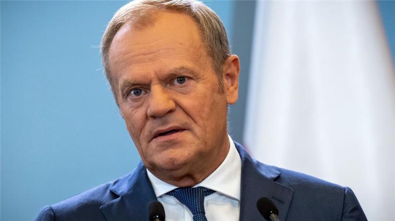 Polen: Netanjahu würde bei Auschwitzgedenken nicht verhaftet Polens Ministerpräsident Donald Tusk hat signalisiert, dass Israels Regierungschef Benjamin Netanjahu keine Verhaftung droht, sollte er an der Auschwitz-Gedenkfeier teilnehmen wollen. (Archivbild)