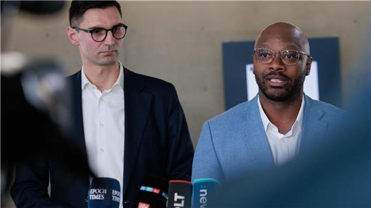 Politiker der Koalition zeigen sich enttäuscht über die Mineralölbranche.