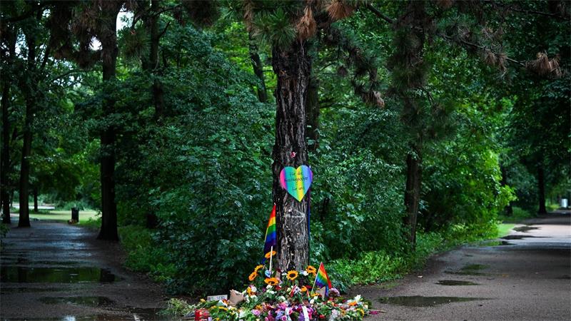 Politiker diskutieren nach dem Terroranschlag auf den CSD in Berlin über eine schärfere Überwachung islamistischer Gefährder. 