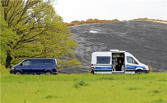 Polizei und Mitglieder der Mordkommission haben in den Wochen nach dem Verschwinden von Karsten M. einige groß angelegte Suchaktionen durchgeführt.