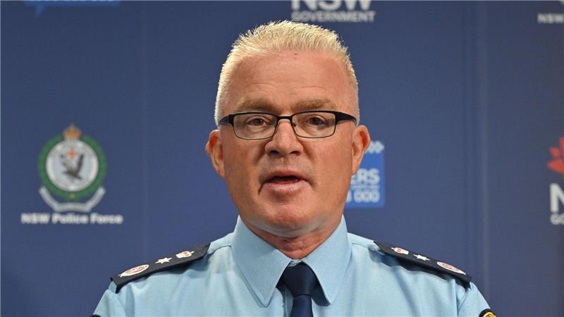 Polizeichef Lanyon äußerte sich zum dramatischen SEK-Einsatz gegen mehrere Verdächtige.