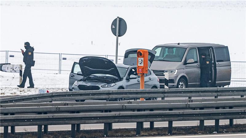 Polizisten hatten den Wagen nachts auf der Autobahn 3 bei Wiesent (Landkreis Regensburg) gestoppt. 