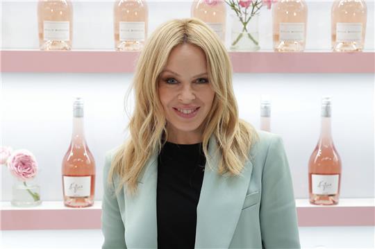 Popstar Kylie Minogue im März auf der Messe ProWein 2023.