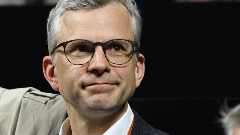 Porsche-Gewinn stabilisiert sich - aber die Krise bleibt Porsche-Finanzchef Jochen Breckner rechnet durch den Stellenabbau mit Milliarden-Einsparungen. (Archivbild)
