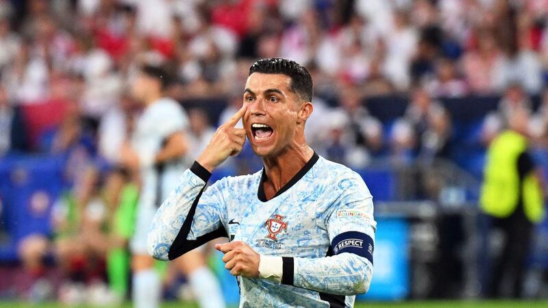Portugals Superstar Cristiano Ronaldo haderte viel.