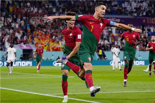Portugals Superstar Cristiano Ronaldo jubelt nach seinem Treffer gegen Ghana.