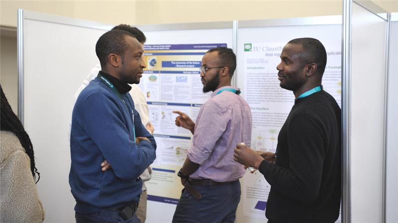 Zukunft der Geothermie liegt an der TU Clausthal Posterbeiträge stellen in der Aula Academica verschiedene Projekte vor.