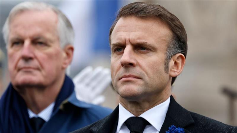 Macron in Politikkrise unter Druck - EU blickt nach Paris Präsident Macron gerät in der politischen Krise zunehmend unter Druck. (Archivbild)