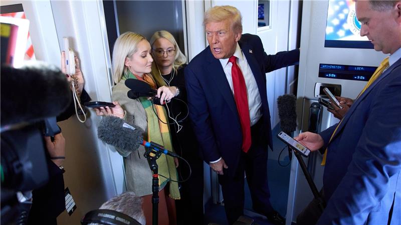 Bilder des Tages Präsident Trump ist auf dem Weg nach Israel.