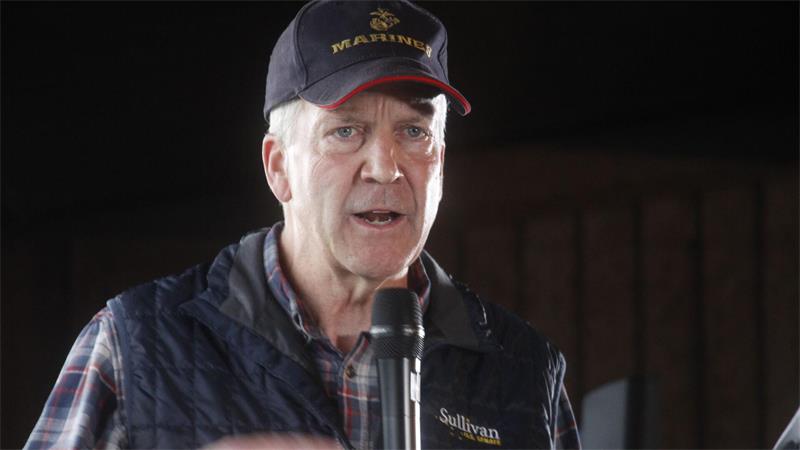 Sullivan gegen Sullivan: Posse bei Vorwahl in Alaska Präsident Trump rief dazu auf, „DEN ECHTEN DAN SULLIVAN“ zu wählen. (Archivbild)