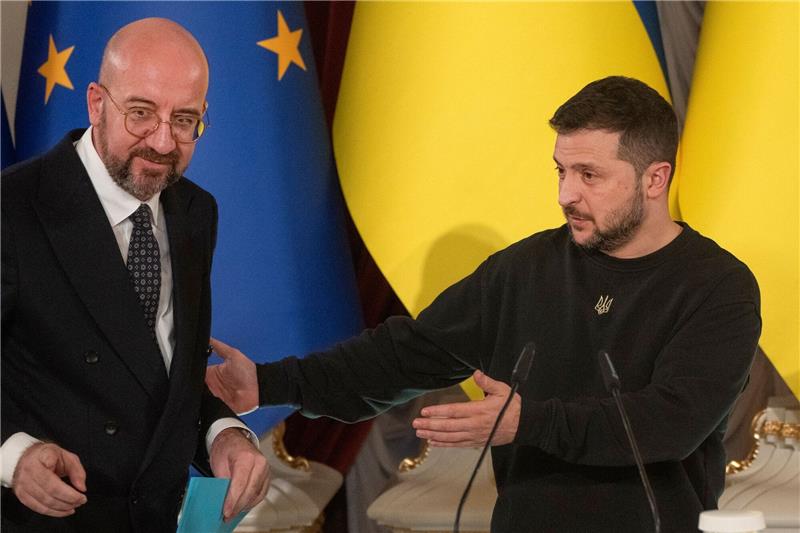 Krieg gegen die Ukraine: So ist die Lage Präsident Wolodymyr Selenskyj empfängt EU-Ratspräsident Charles Michel in Kiew.