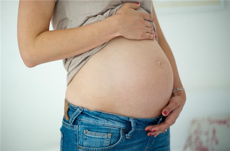 Sex nach Termin: So werden Paare schneller schwanger Pragmatismus statt Romantik: Wenn sich ein Kinderwunsch nicht erfüllt, kann Sex nach Terminkalender ein Ausweg für Paare sein. Foto: picture alliance / dpa | Maurizio Gambarini