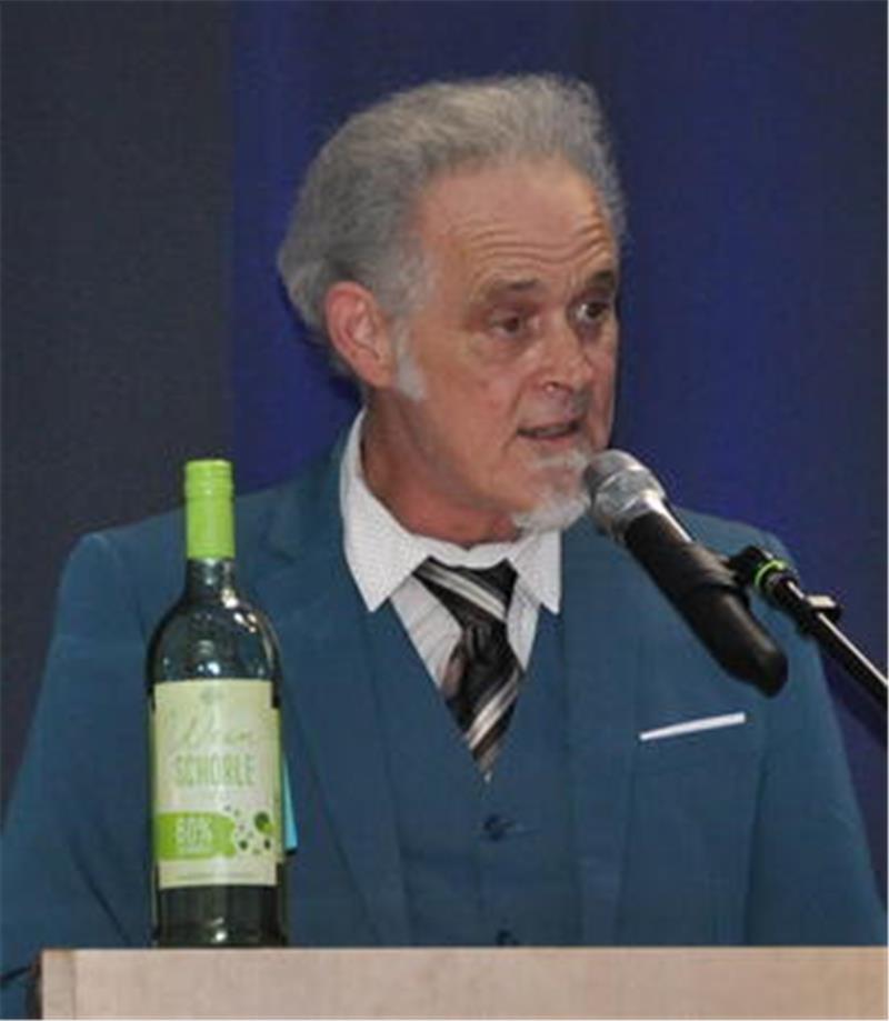 Goslarer CvD-Gymnasium entlässt seinen Premieren-Jahrgang Premieren-Jahrgang: CvD-Direktor Martin Ehrenberg lobt die Klasse 2025 als erste Entlassene im neuen Gebäude.