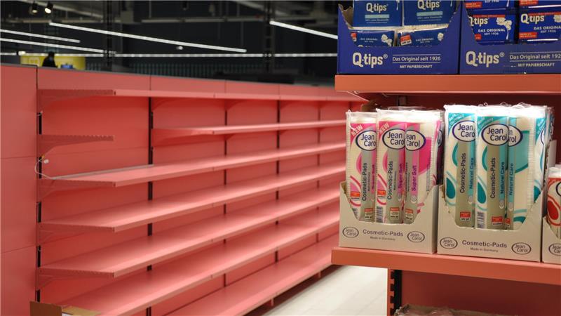 Pretty in Pink: Die Drogerie-Abteilung zeigt (ungewöhnliche) Farbe.