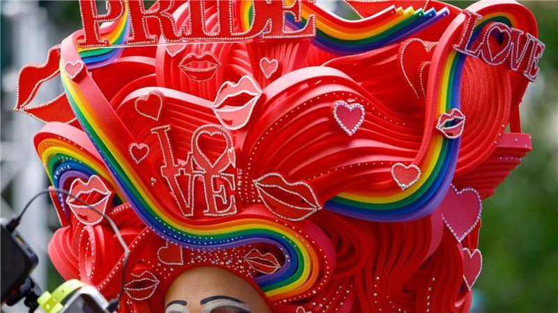 Bilder des Tages Pride and Love - Pride-Parade in Berlin für Sichtbarkeit und Schutz