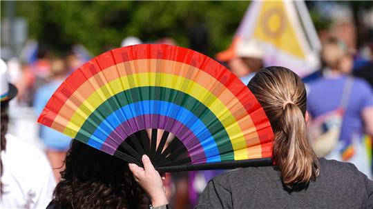 Pride wird an vielen Orten in den USA gefeiert. (Symbolbild)