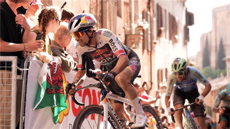 Primoz Roglic steigt beim Giro aus. 