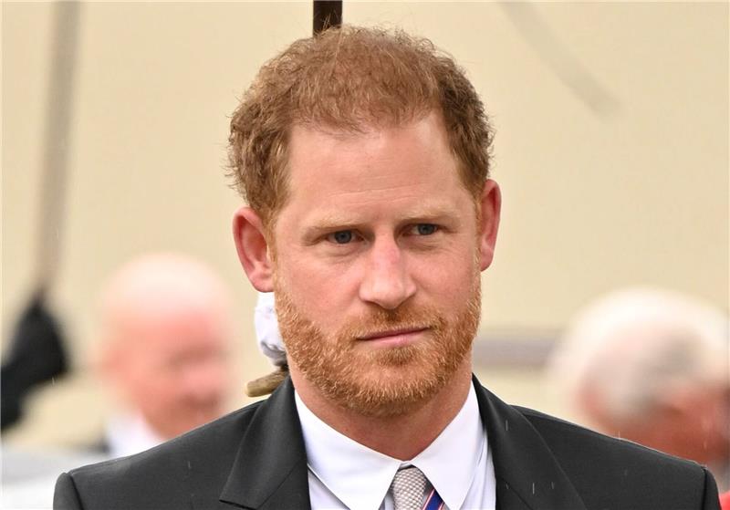 Harry fordert hohen Schadenersatz von „Mirror”-Verlag Prinz Harry bei der Krönungszeremonie von König Charles III.
