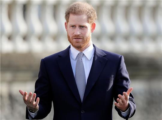 Prinz Harry verspricht dem Publikum: «Niemand kennt die ganze Wahrheit. Wir kennen die ganze Wahrheit.»