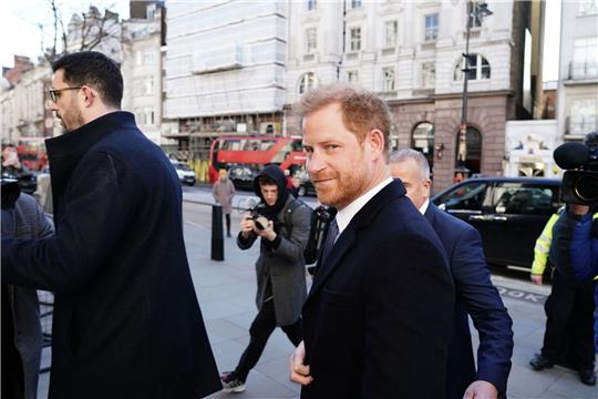 Prinz Harry vor einer Anhörung vor dem Royal Courts Of Justice in London.