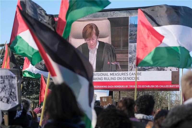 UN-Gericht: Gefahr von Völkermord in Gaza Pro-palästinensische Aktivisten haben das Urteil des internationalen Gerichtshofs erwartet.