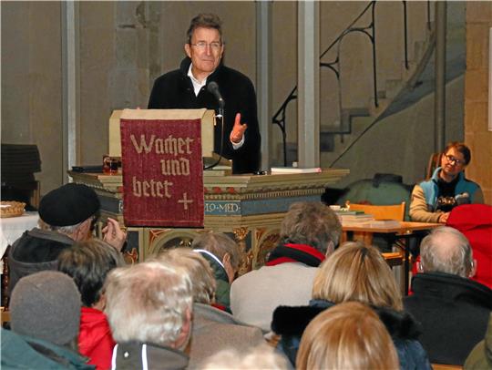 Professor Wolfgang Huber in der Frankenberger Kirche.  Foto: Roß
