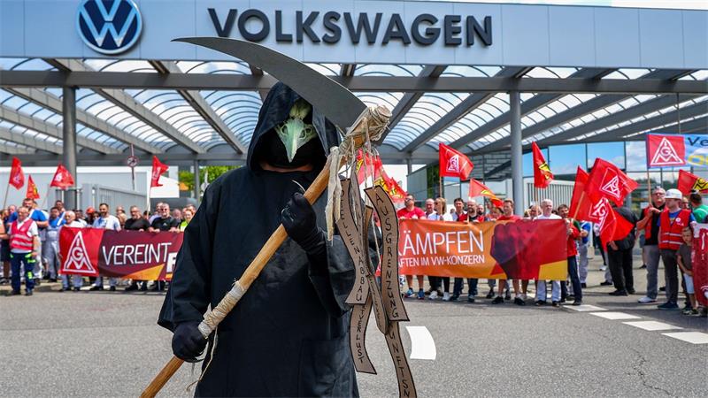 Protest gegen Sparpläne bei VW.