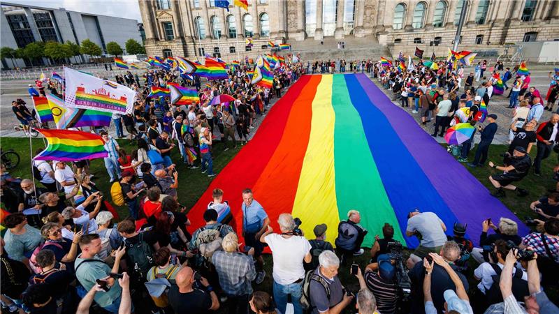 Bilder des Tages Protest zum Christopher Street Day