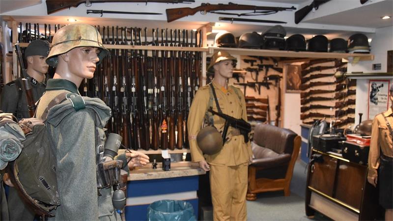 Geständnis im Prozess um Remscheider Waffenarsenal Prozess um Remscheider Waffenarsenal beginnt am Wuppertaler Landgericht. (Archivbild)
