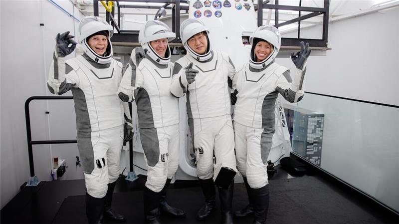 Berlinerin Rabea Rogge trainiert für Weltraum-Start 2025 Rabea Rogge, Eric Philips, Chun Wang und Jannicke Mikkelsen (von links nach rechts) absolvierten ein monatelanges Training in der Kapsel.