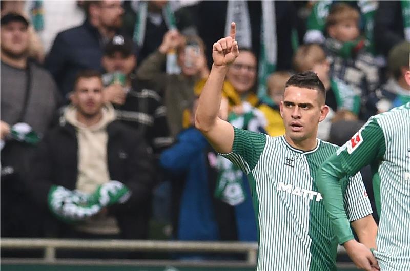 Eintracht-Leihgabe gegen Frankfurt: Borrés besonderes Spiel Rafael Borre jubelt.