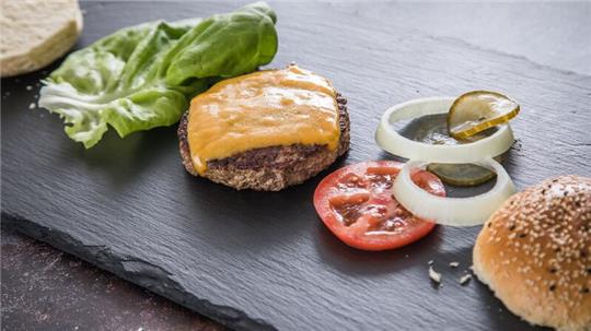 Raffinierte Ideen und hochwertige Zutaten: So geht erstklassiger Burger-Genuss.