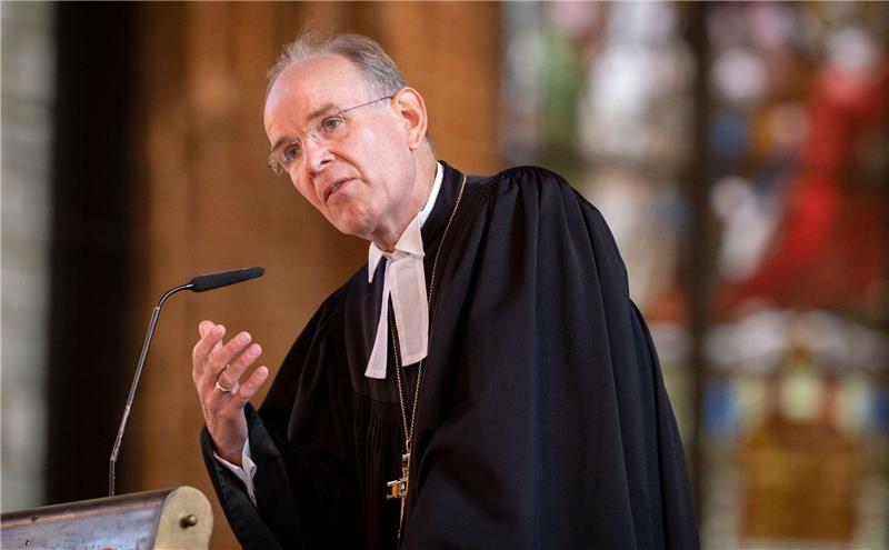 Ralf Meister hält einen Gottesdienst in der Marktkirche Hannover.