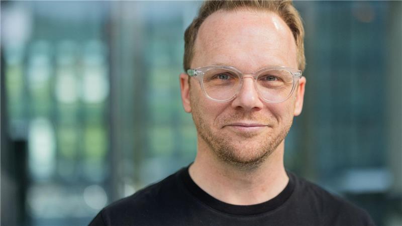 Ralf Schmitz übernimmt bei RTL zeitweise den traditionsreichen „Wer wird Millionär?“-Sendeplatz.