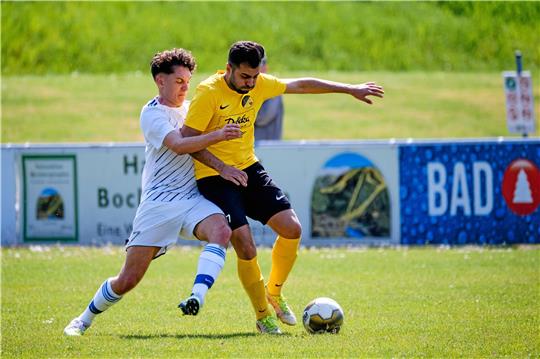 Rammelsbergs Angreifer Osman Ibo (re.), hier gegen Thilo Adam vom SC Gitter, erzielt im vergangenen Spiel gegen Othfresen die frühe Führung und bringt sein Team damit auf die Siegerstraße. Foto: Drechsler