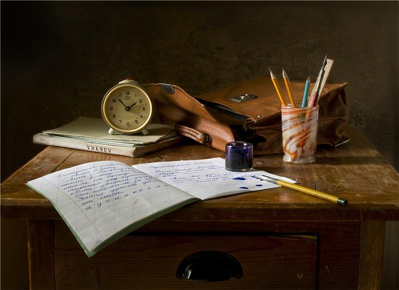 Ranzen und Taschen für die Schule – in den Jahren nach 1945 sind es Wunschträume für Kinder.  Symbolfoto: Pixabay
