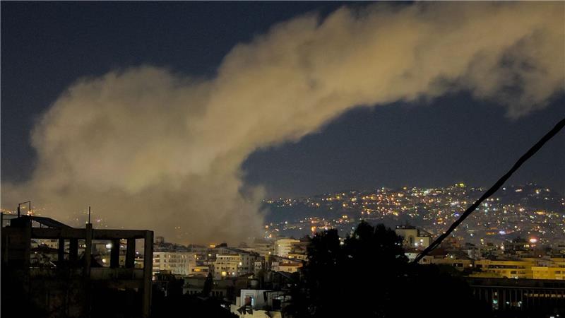 Rauch steigt auf von israelischen Luftangriffen auf Dahieh, einem südlichen Vorort von Beirut im Libanon.