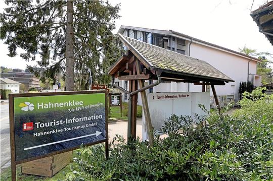 Raus aus dem Kurhaus und hinein in die Kurort-Mitte: Die Tourist-Info will mit dem Umzug an die Rathausstraße zentraler liegen und sichtbarer werden. Fotos: Epping
