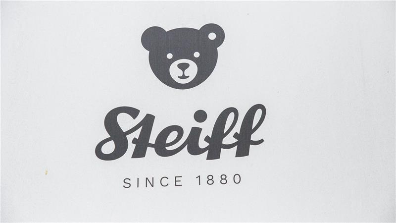 Ravensburger beteiligt sich mit 60 Prozent an Steiff.