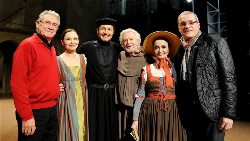 US-Balletttänzer und Choreograph Ray Barra mit 95 gestorben Ray Barra (erster von links) ist nach Angaben des spanischen Staatsballetts an seinem Wohnort im südspanischen Marbella gestorben.