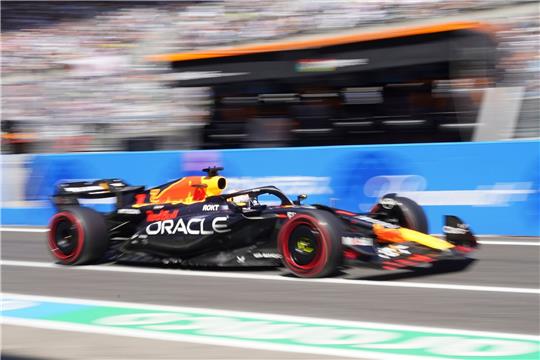 Red-Bull-Pilot Max Verstappen beim Training in Suzuka.