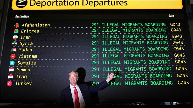 Der Profiteur: Rechtspopulist Farage will Premier werden Reform UK hat Abschiebungen im großen Stil angekündigt.