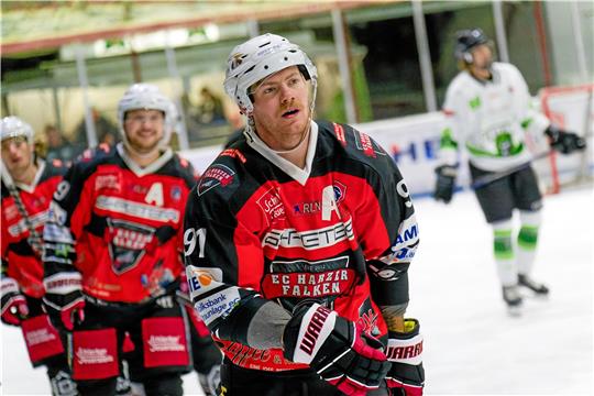 Regan Nagy und die Harzer Falken gewinnen am Sonntag das Spiel bei den Weserstars Bremen. Foto: Drechsler