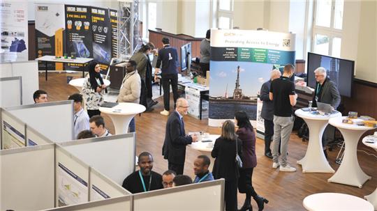 Reges Treiben herrscht beim Kongress in der TU.