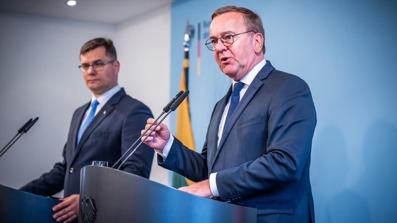 Regierungsabkommen zur Litauen-Brigade unterzeichnet. 