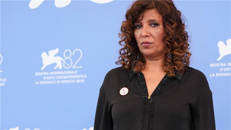 Regisseurin Kaouther Ben Hania („The Voice of Hind Rajab“) bei den Filmfestspielen von Venedig. 