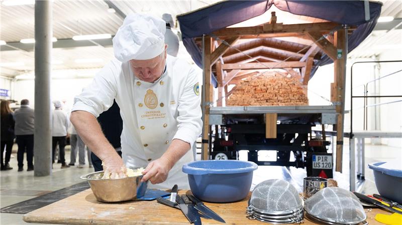 Reichlich Butter, Zucker und Puderzucker kamen dazu.