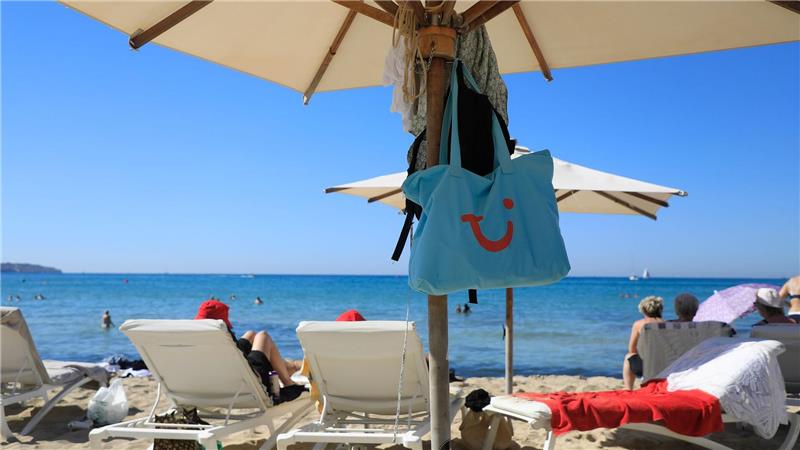 Tui hebt Gewinnprognose trotz Konkurrenzkampf an Rekordergebnisse auf See und an Land: Die Hotels und Kreuzfahrtschiffe von Tui laufen rund. (Archivbild)