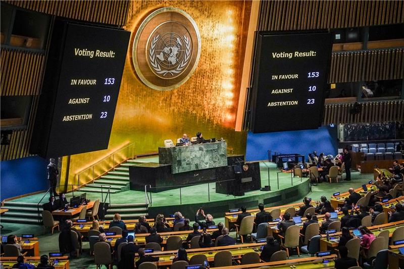 UN-Vollversammlung verlangt per Resolution Waffenstillstand Resolutionen der UN-Vollversammlung sind nicht rechtlich bindend, sondern gelten als symbolisch.